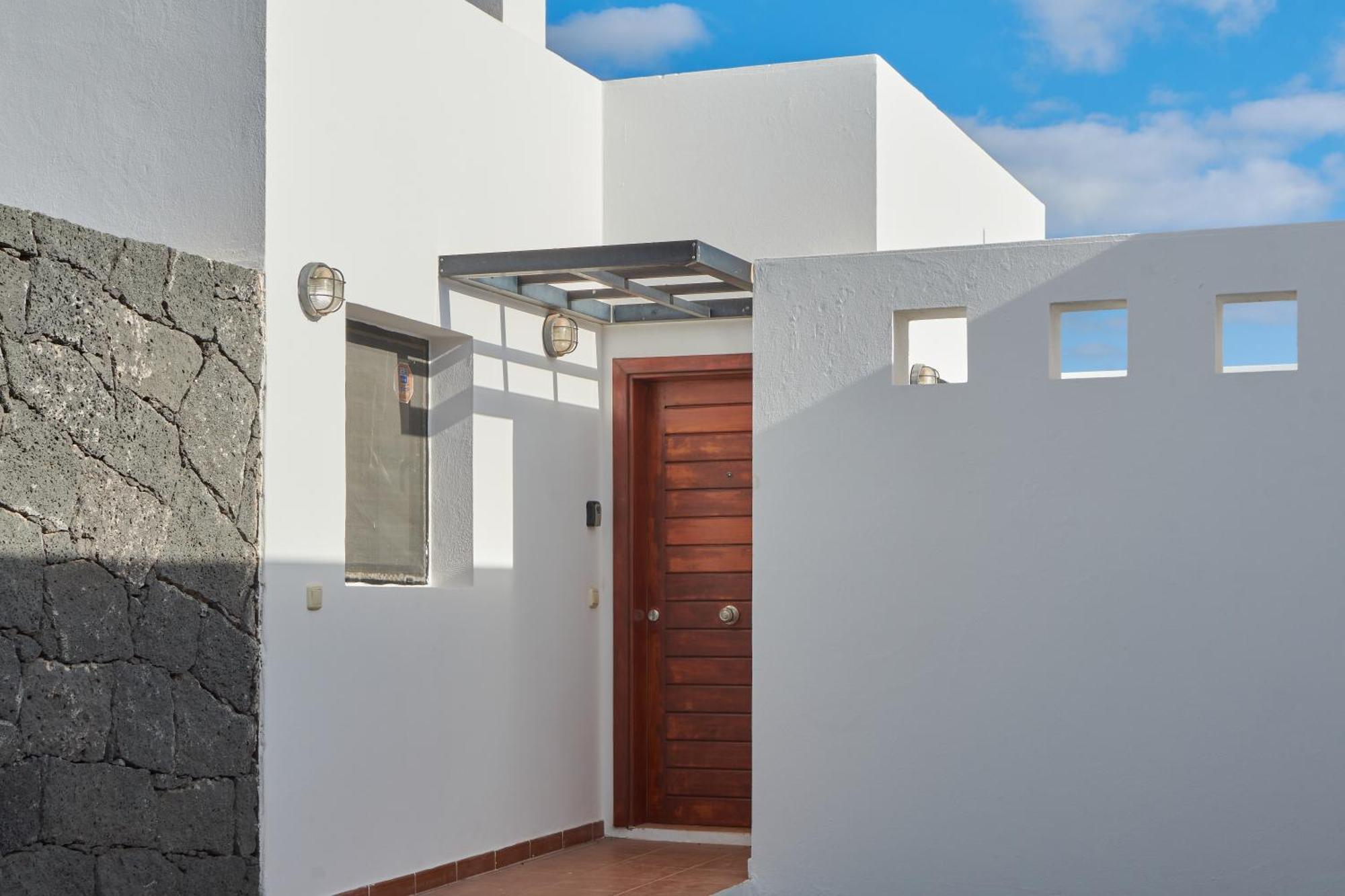 Maria De Timanfaya - Sea And Mountains Views, Pool, Wifi, 15 Minutes Walk To Marina Rubicon